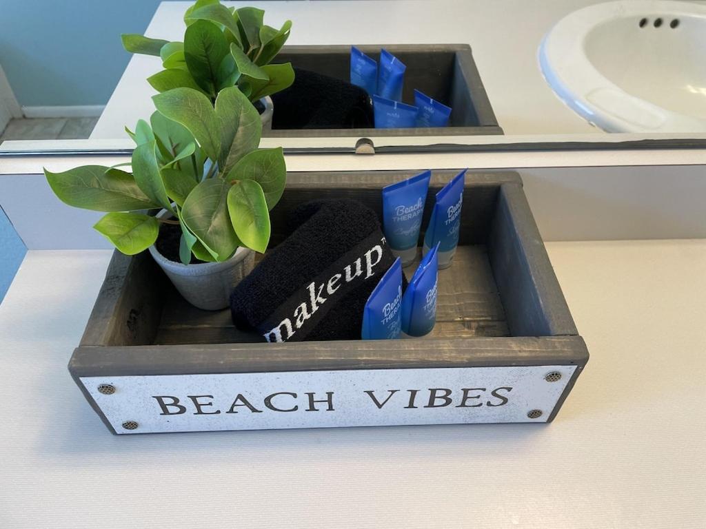 Escape To An Island Adventure! Free Bikes & Beach Items 安娜玛丽亚 外观 照片